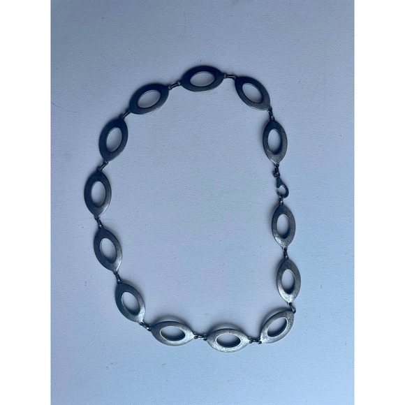 Y2K Silver Tone Pewter Look Open Oval Belt - Missing Chain - Picture 2 of 7